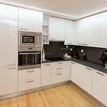 Cascais Seaside Duplex - 200M From The Beach!