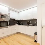 Cascais Seaside Duplex - 200M From The Beach!